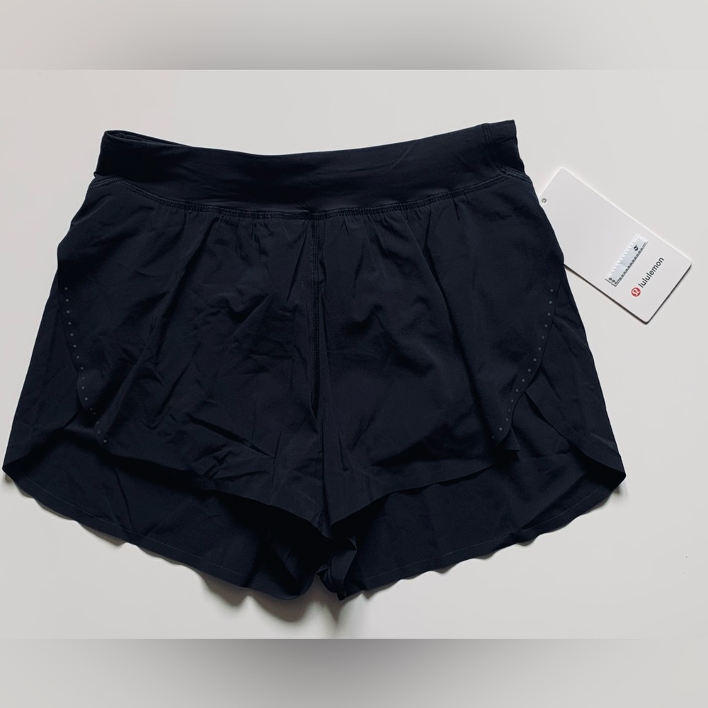 BNWT Lululemon Fast and Free High-Rise Split Short 3"